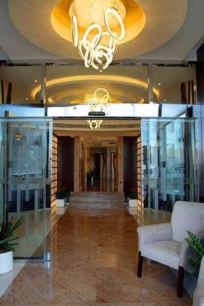 Ewan Tower Hotel Apartments, Ajman, photo 2