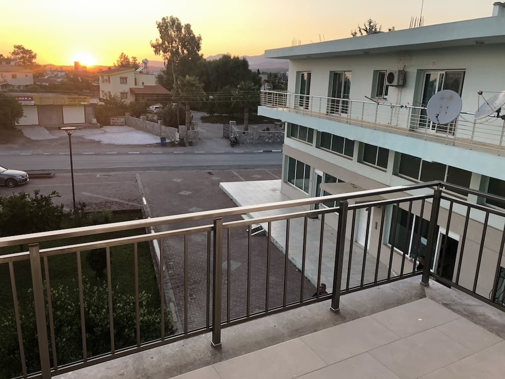 Deniz Airport Suites, Kirklar, photo 5