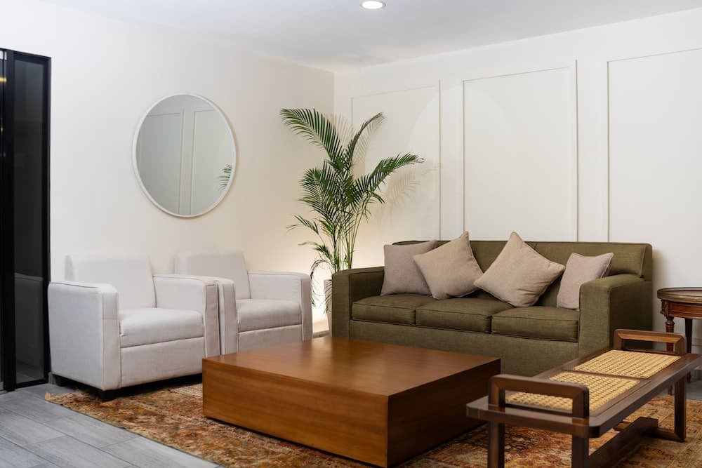 Cardedeu Suites, San Salvador
