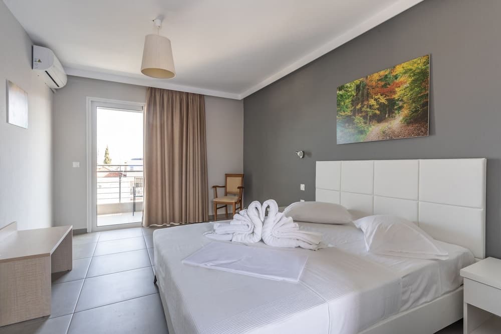 Atrium Hotel, Dio-Olympos, photo 2