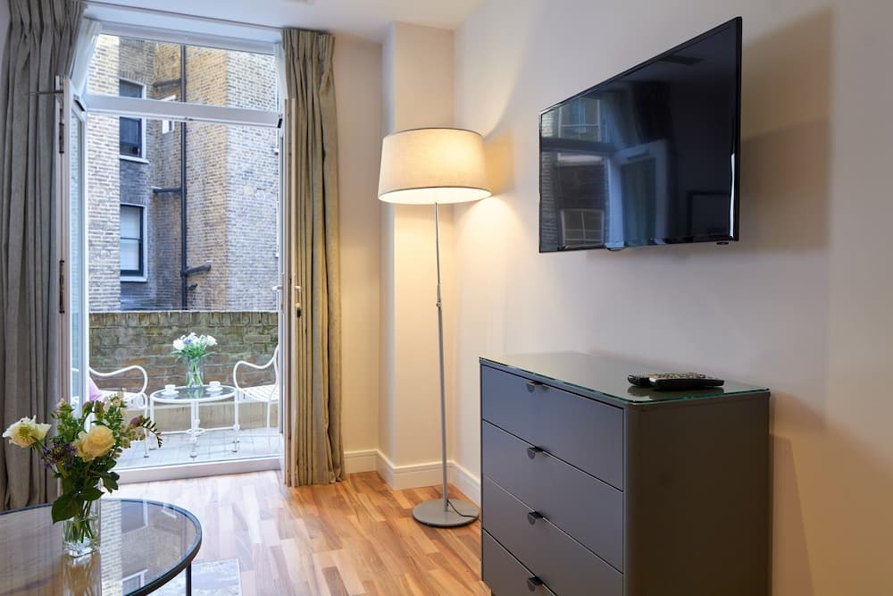 Cheval Harrington Court at South Kensington, London, photo 3