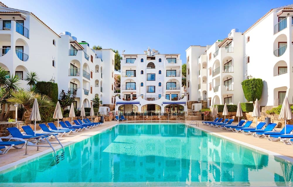 Flipflop Surfing Playa Apartments, Calvia