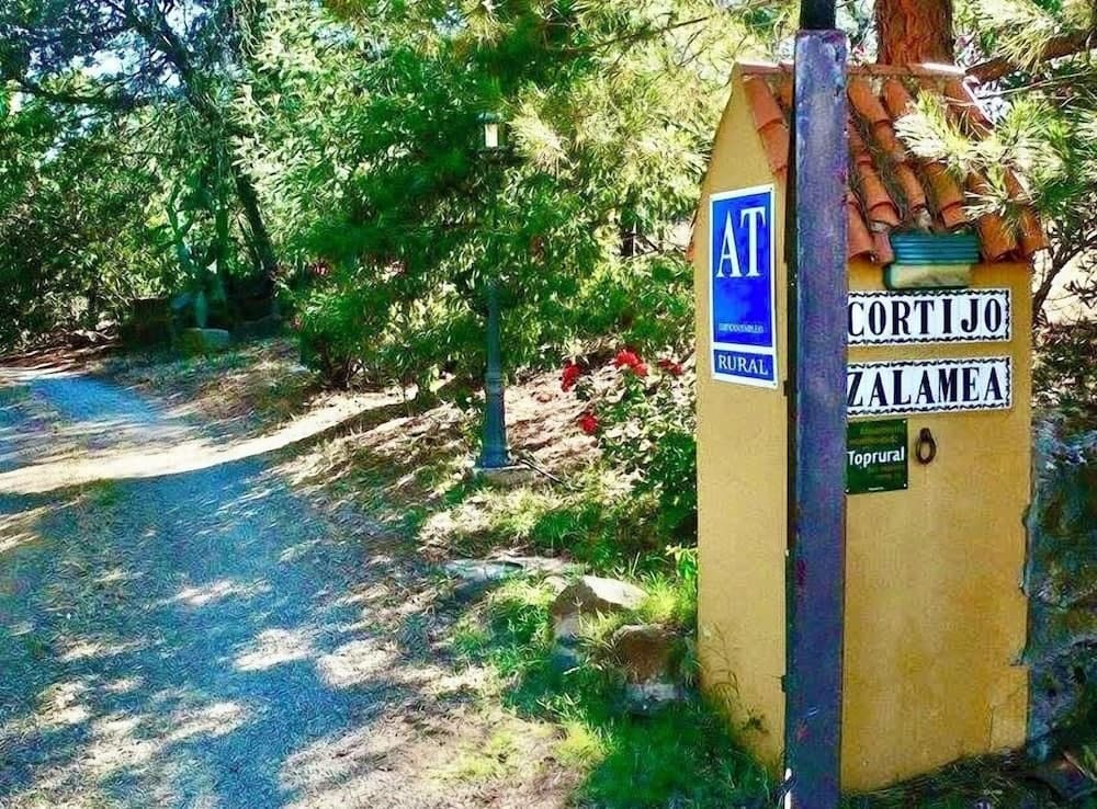 Cortijo Zalamea, Zalamea la Real