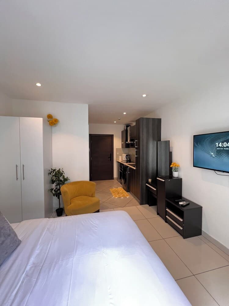 Peravi Suites at Embassy Gardens, Accra, photo 4