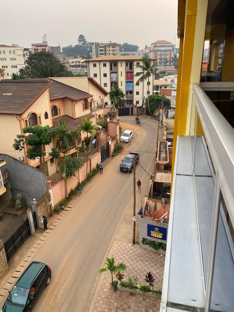 Résidence hôtelière MEDOM Palace, Bastos, Yaoundé