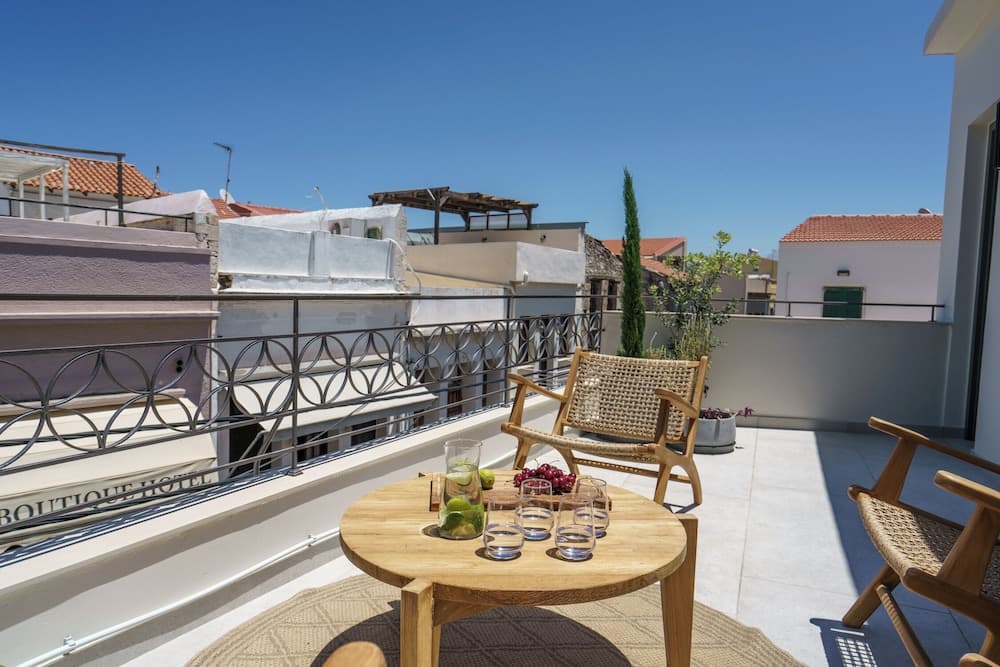The Old Distillery Premium Suites, Rethymno, photo 6