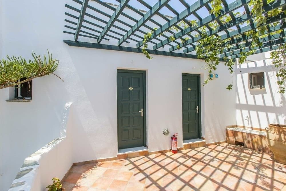 Pyrgos Beach Studios, Naxos, photo 5