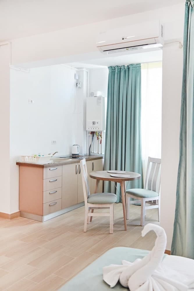 EXCELSIOR APARTAMENTS 2, Navodari