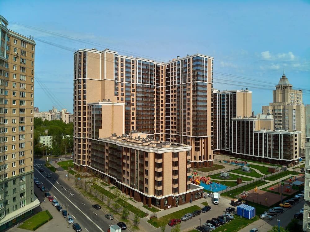 ApartMoscow, St. Petersburg