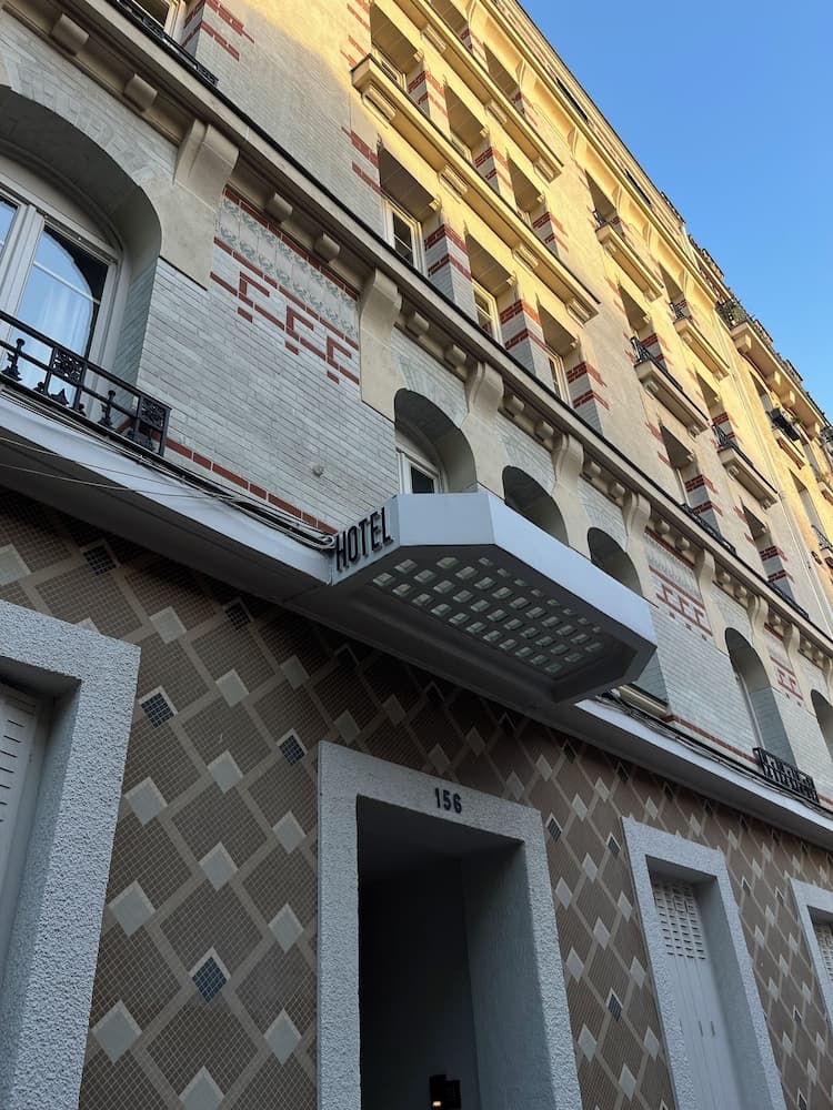 La Lumière de Paris, Levallois-Perret