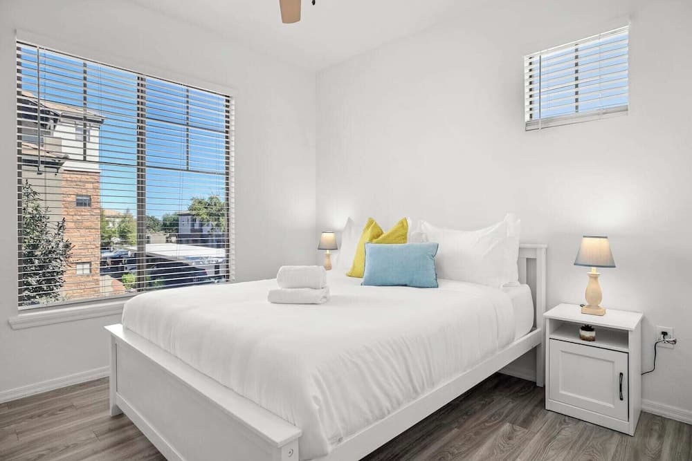 Cozy Suites Glendale, Glendale, photo 2