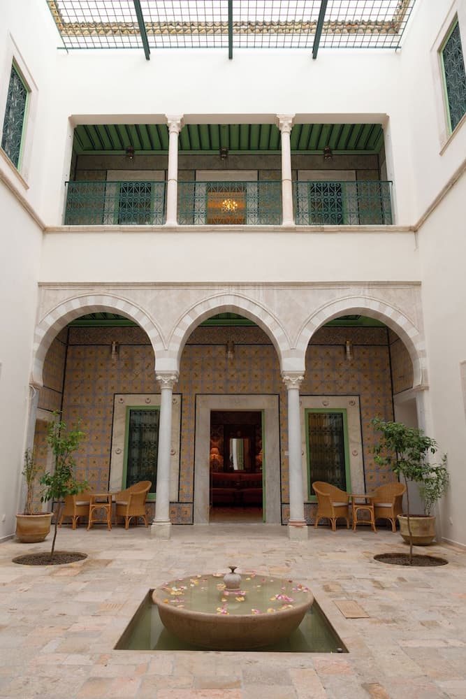 Dar Ben Turkia, Tunis