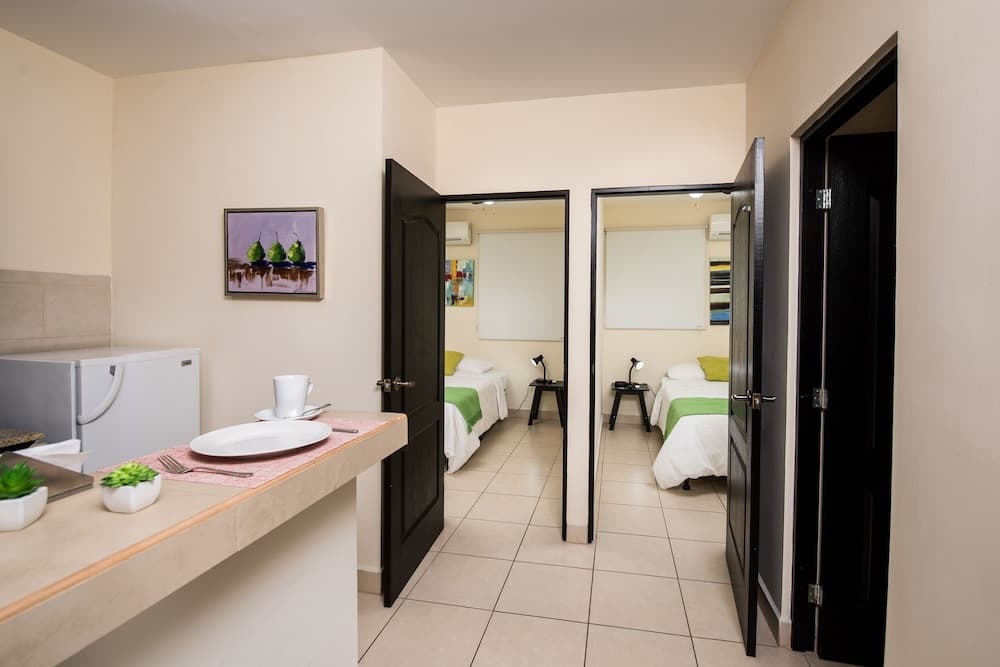 Verona Aparthotel, Managua, photo 5
