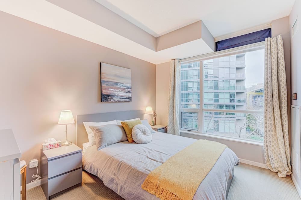 RivetStays - The Peter Suites, Toronto