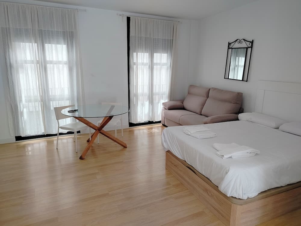 Apartamentos Centro Cordoba by MiRa, Córdoba, photo 2