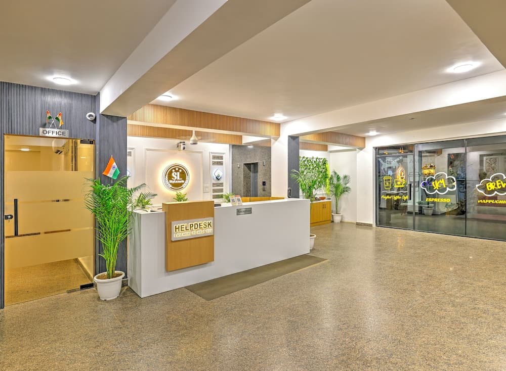 SkyLuxuria Hotel & Service Apartments, Gurugram, photo 2