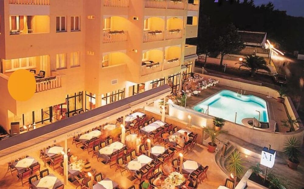 Aparthotel Milenij, Baska Voda