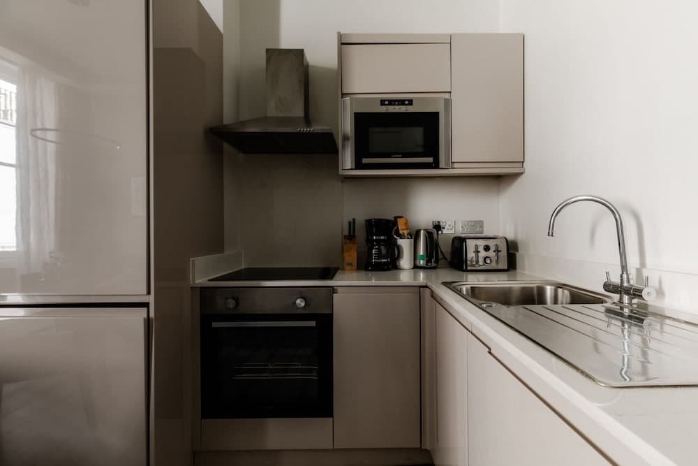 High Street Kensington Apartments, London, photo 6