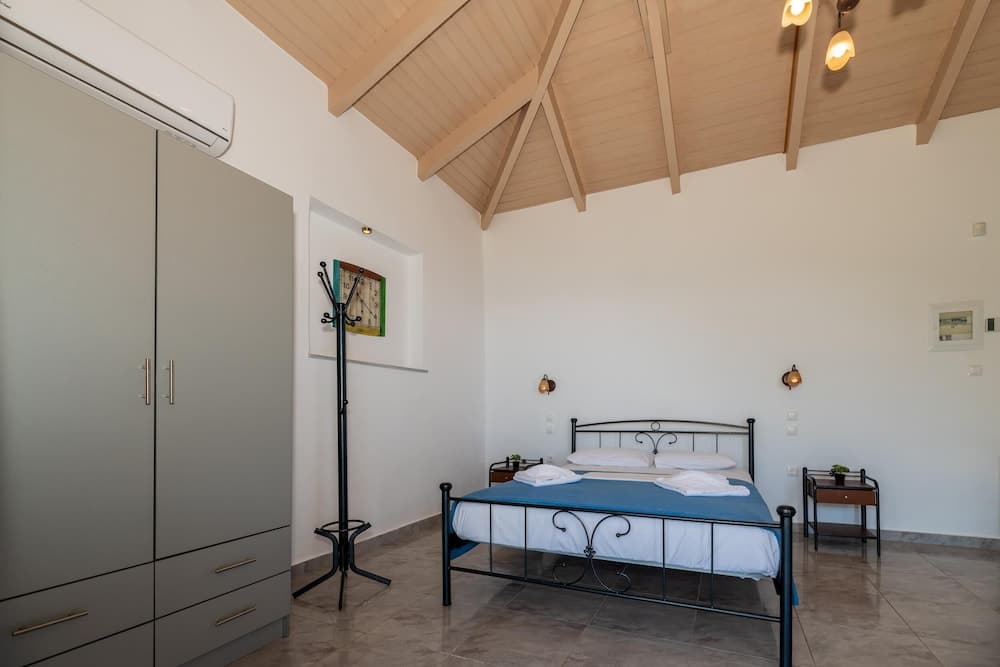 Mikro Nisi Studios & Apartments, Zakynthos, photo 3