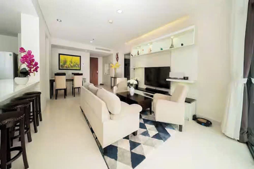 Vivian Boutique The Everrich Infinity, Cho Quan, photo 2