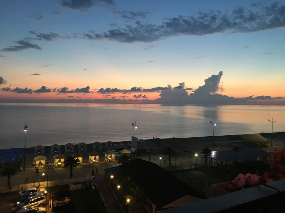 Mgzavrebi Gonio Aparthotel, Batumi