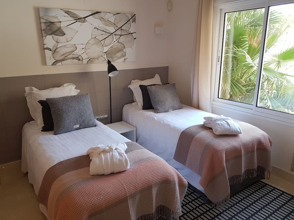 Aloha Hill Club Golf & Spa Apartments, Marbella, photo 3