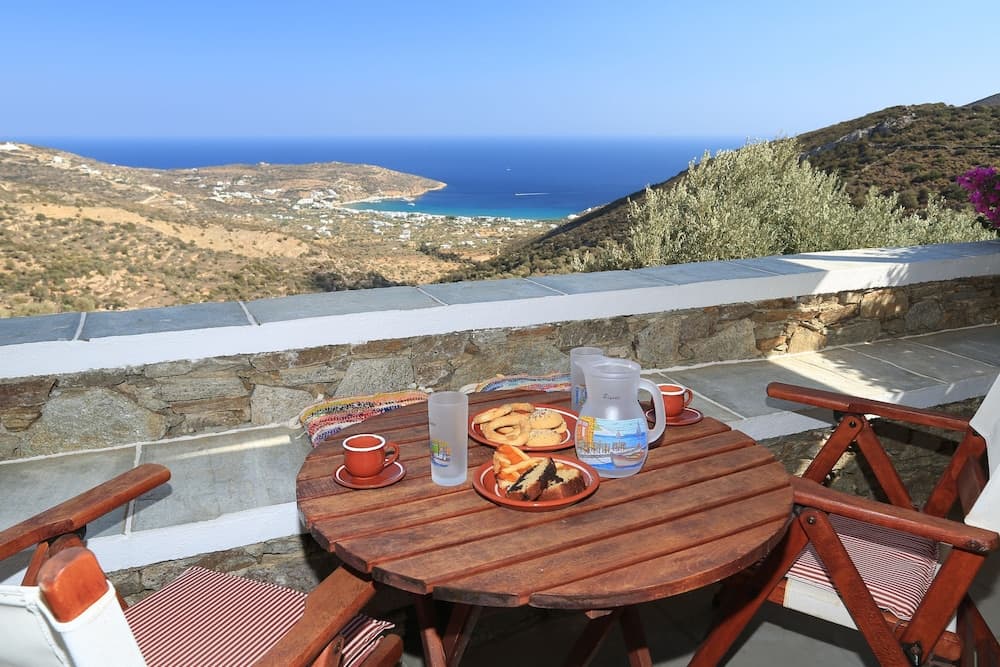 Mirsini Apartments in Sifnos, Sifnos