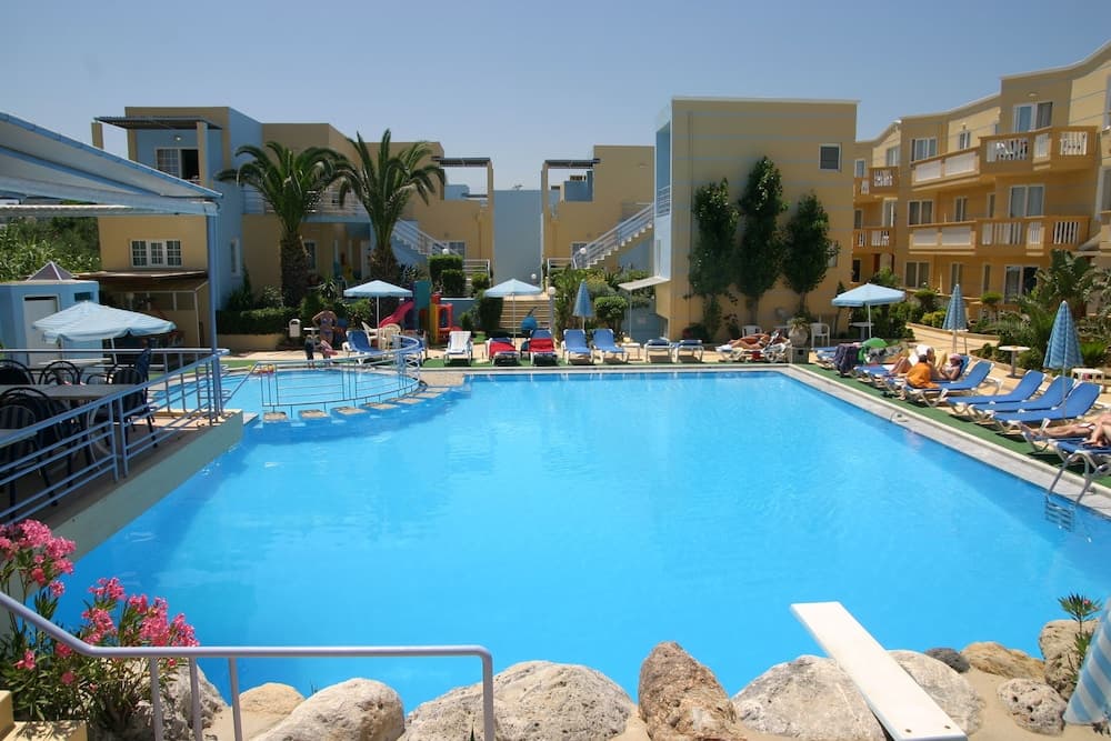 Futura Hotel, Platanias