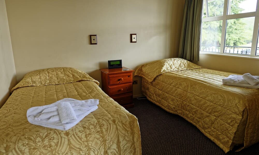 Lantern Court Motel, Reefton, photo 4