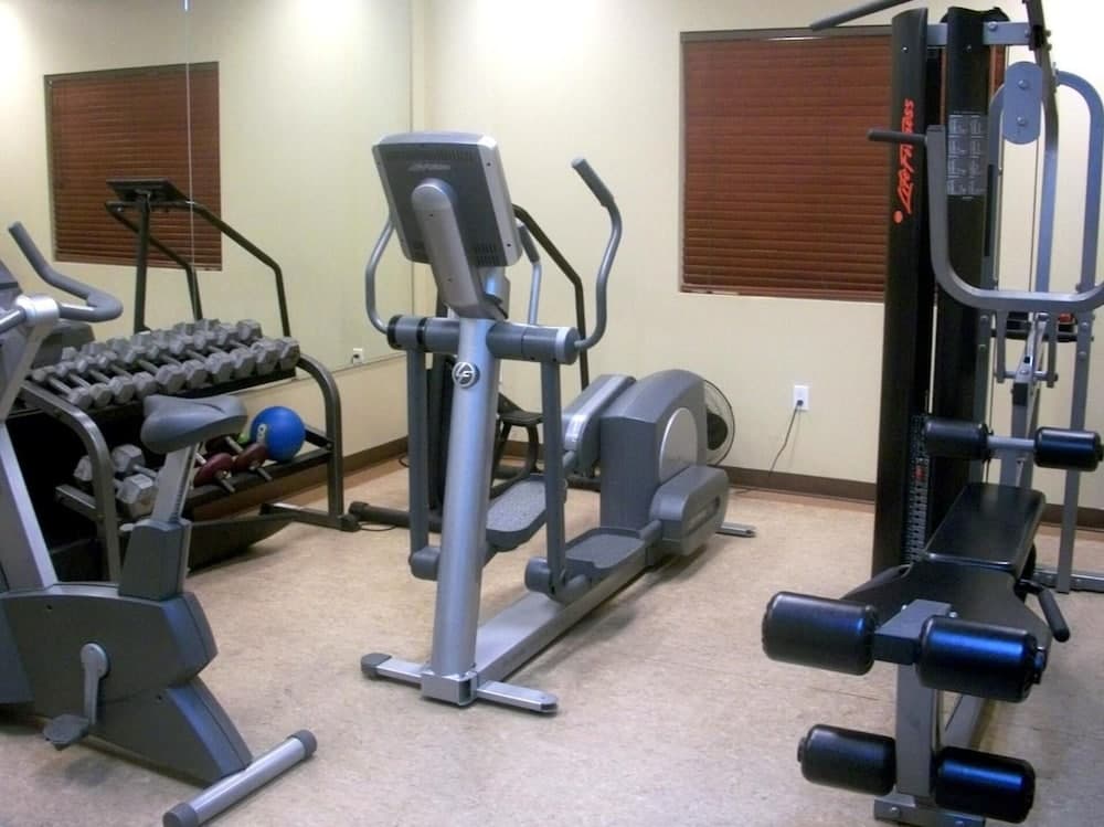 Clearwater Suite Hotel, Fort McMurray, photo 3