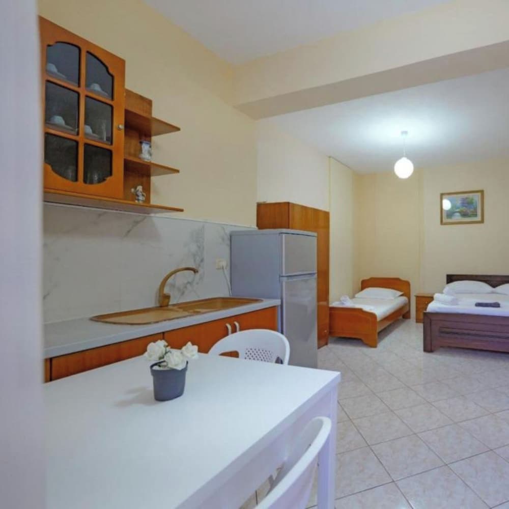 Cozy Veranda Kristian - Free Parking, Ksamil, photo 3