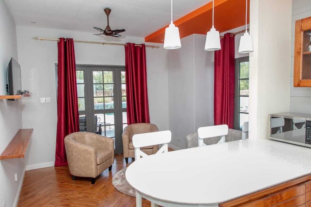 Phoenix Luxury Self Catering Apartments, Mahé Island, photo 2