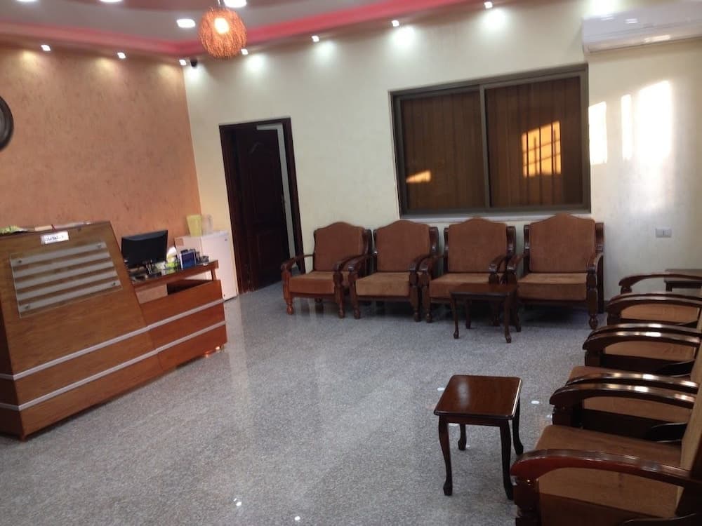 Ikhwa studio apartments -Female guests only-, Amman