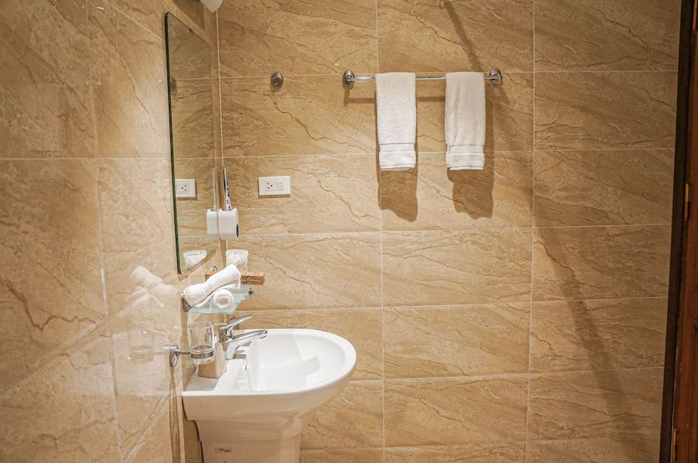 Wecozy Hanoi - Railway Side, The Old Quarter, Hanoi, photo 6