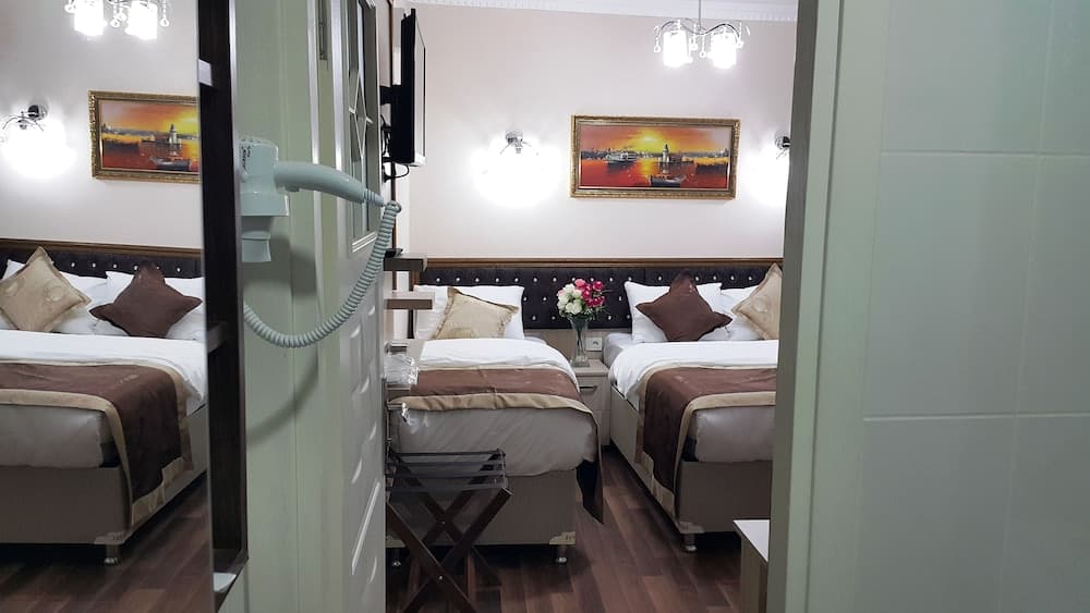 Hotel room at BeyazitHan Suites