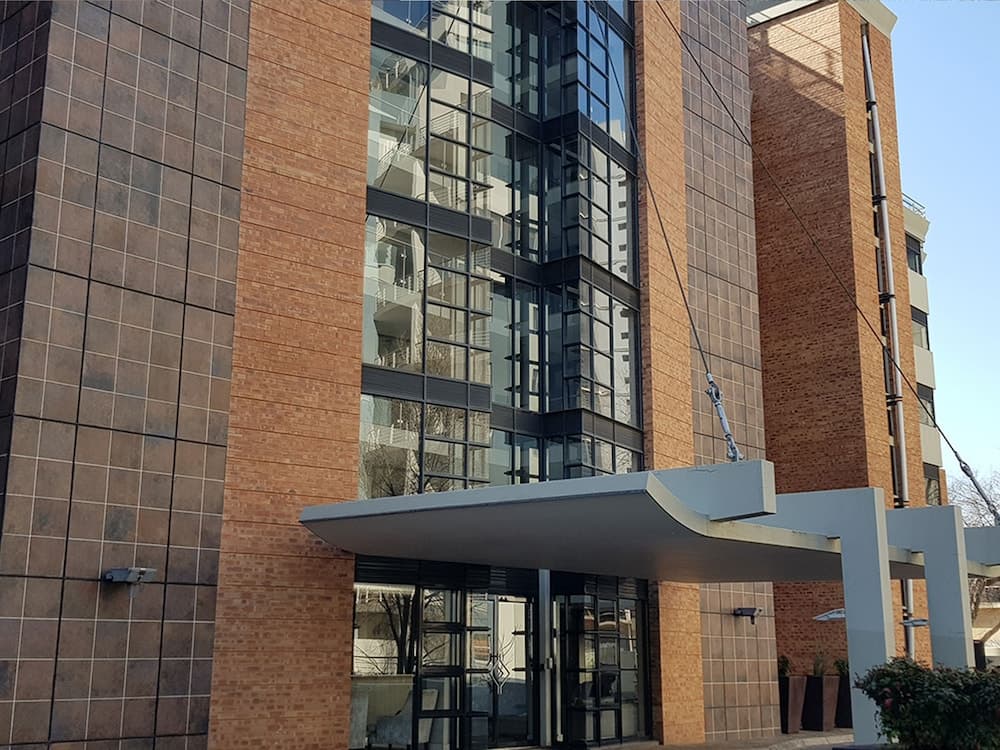 Weom Apartments, Sandton