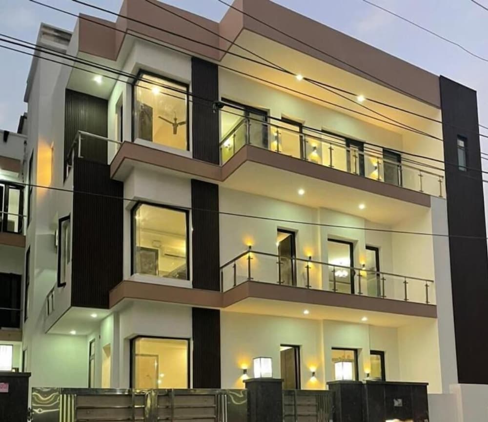 The Ayali Suites & Apartments, Gurugram