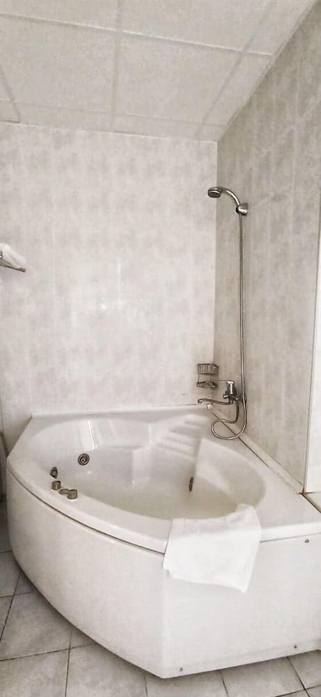 Pilot Apart Hotel, Baku, photo 3