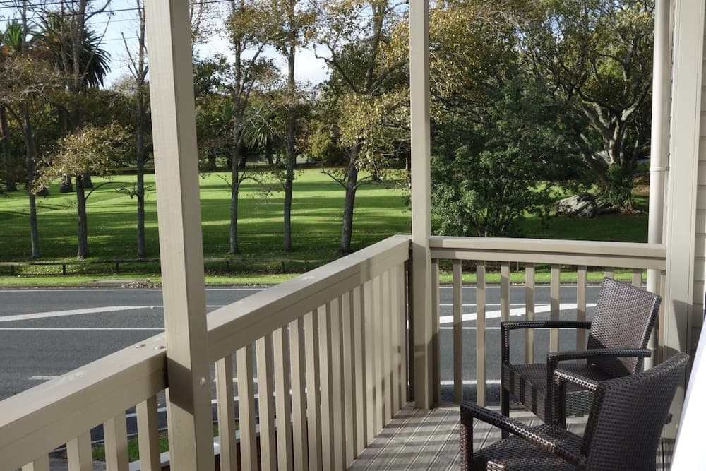 Parakai Springs Lodge, Helensville, photo 6