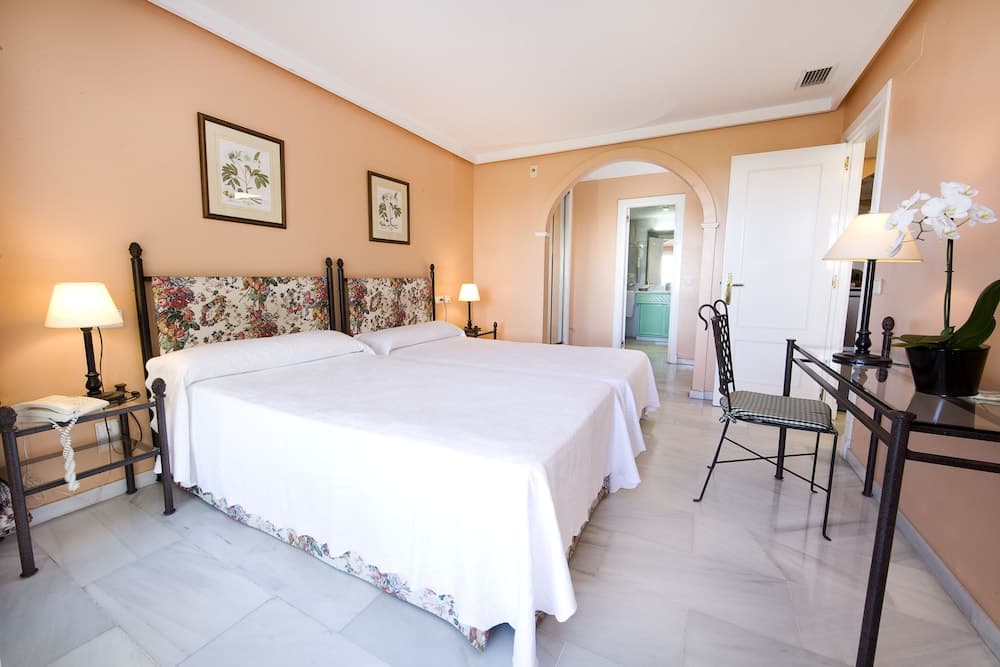 Aparthotel Monarque Sultán, Marbella, photo 4