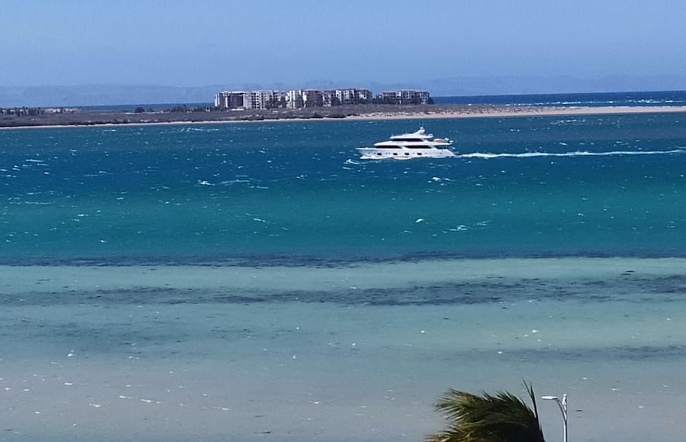 Las Gaviotas Resort, La Paz, photo 2