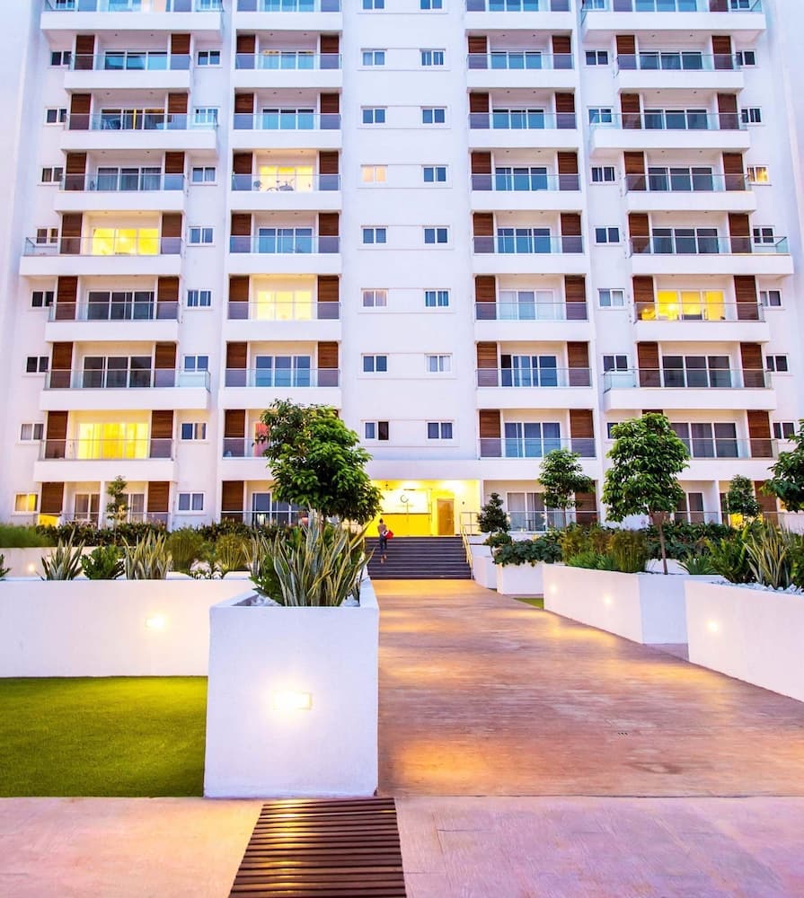 Royalty Apartments, Accra