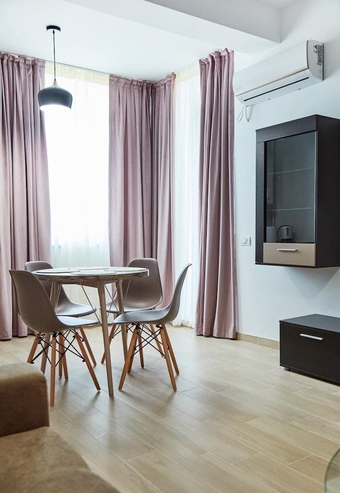EXCELSIOR APARTAMENTS 2, Navodari, photo 4