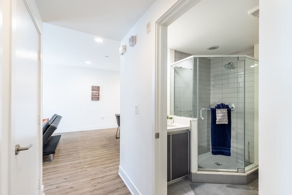 Heaven on Hollywood Boulevard Furnished Apartments, Los Angeles, photo 5