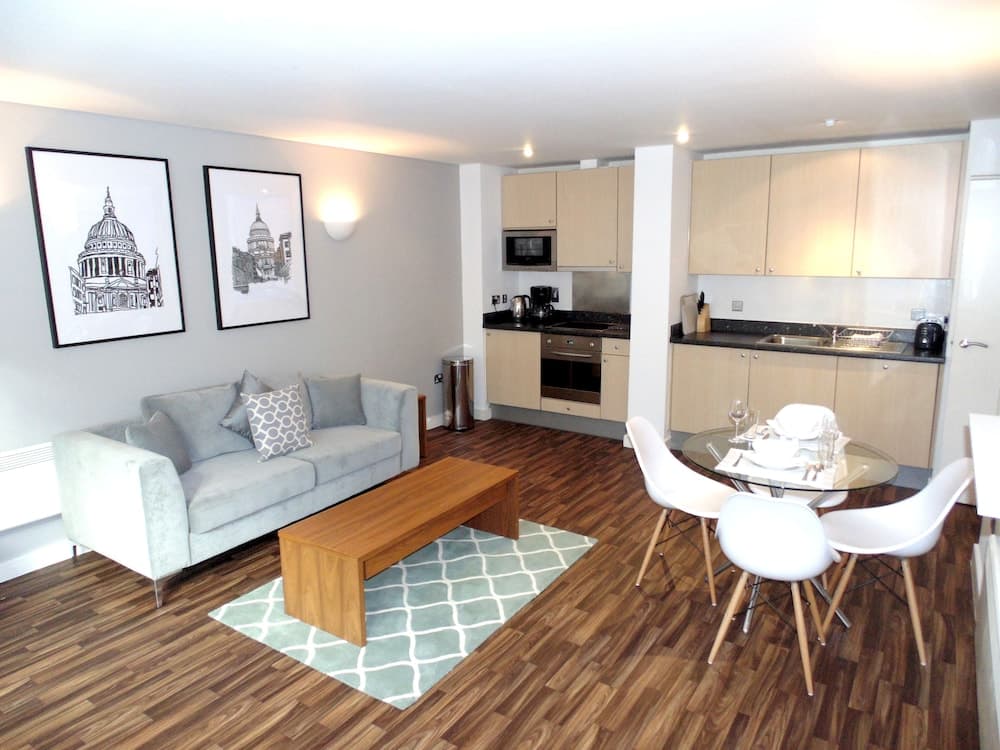 Oakwood Apartments Bow Lane, London, photo 5