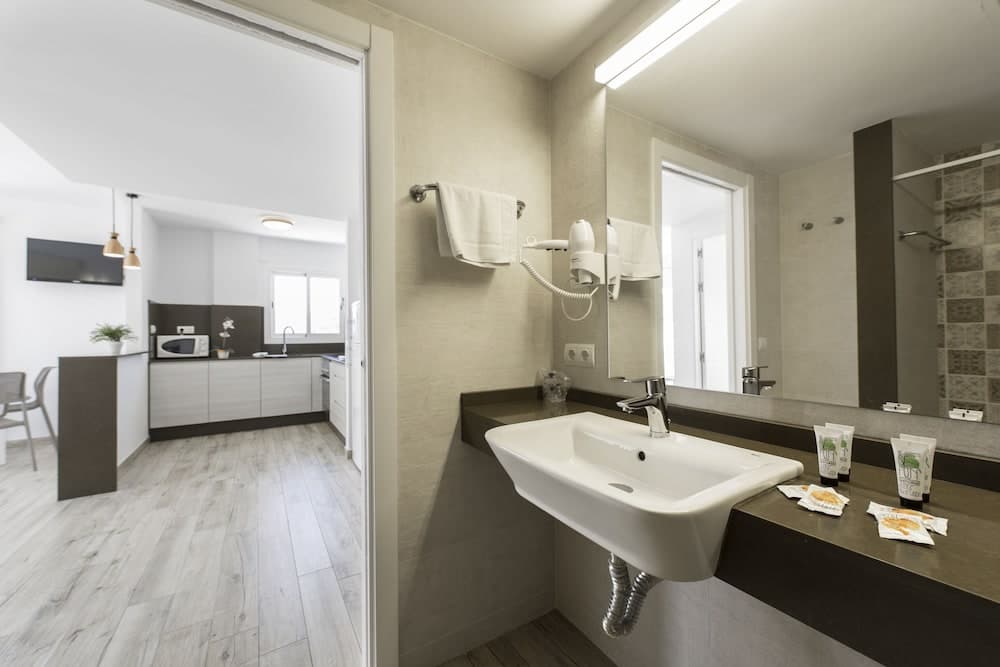 Apartamentos Typic Oasis Sa Tanca, Ibiza, photo 4