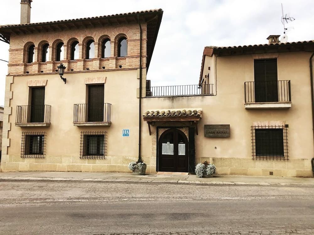 AparHotel Casa Arnal, Torres de Alcanadre