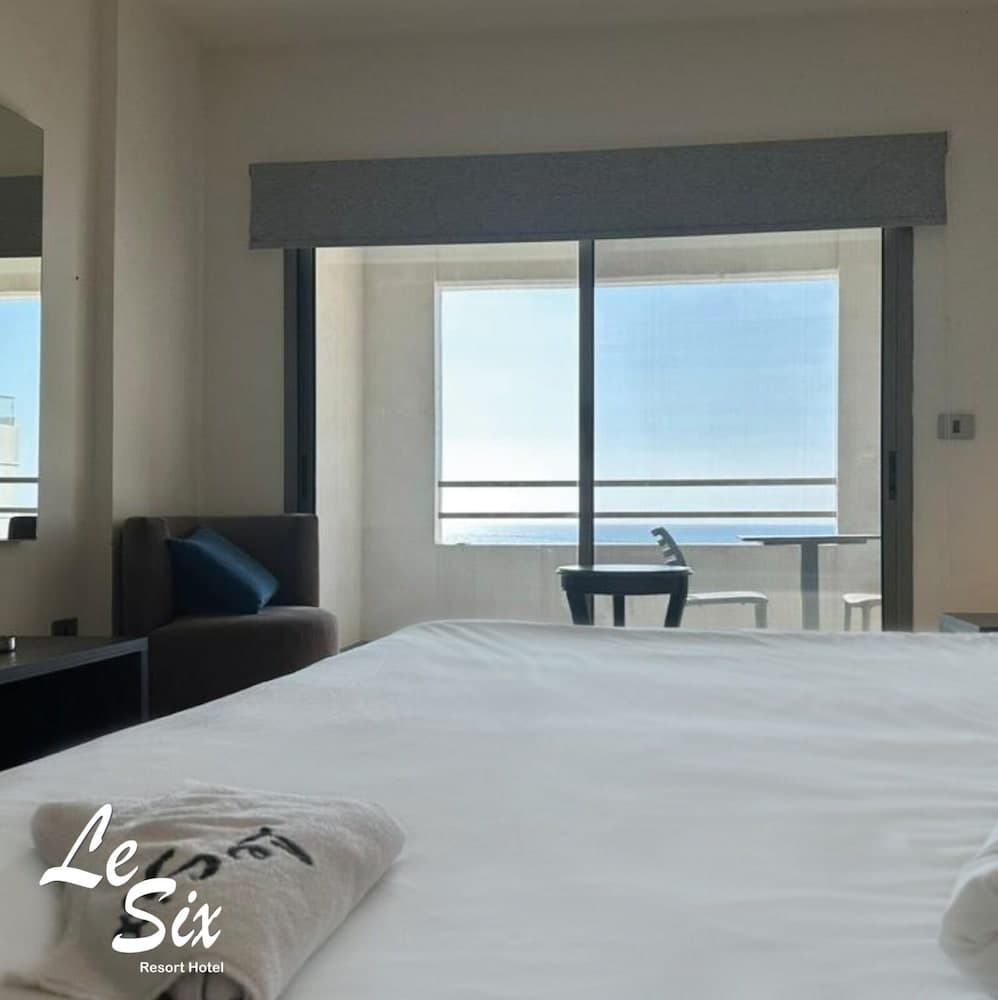 Le Six Resort Hotel, Batroun