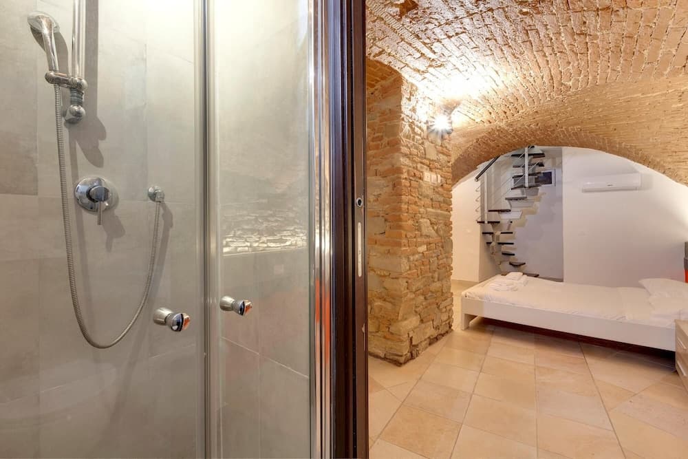 Bathroom at Servi 7
