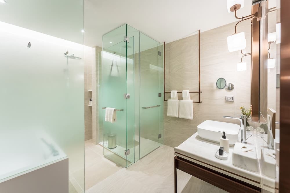 SILQ Hotel And Residence, Bangkok, photo 2